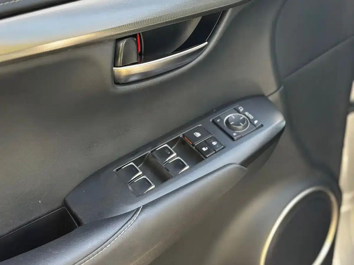 Lexus NX 2018 300h FWD Sport Edition (China V Emission Standard) — миниатюра 10