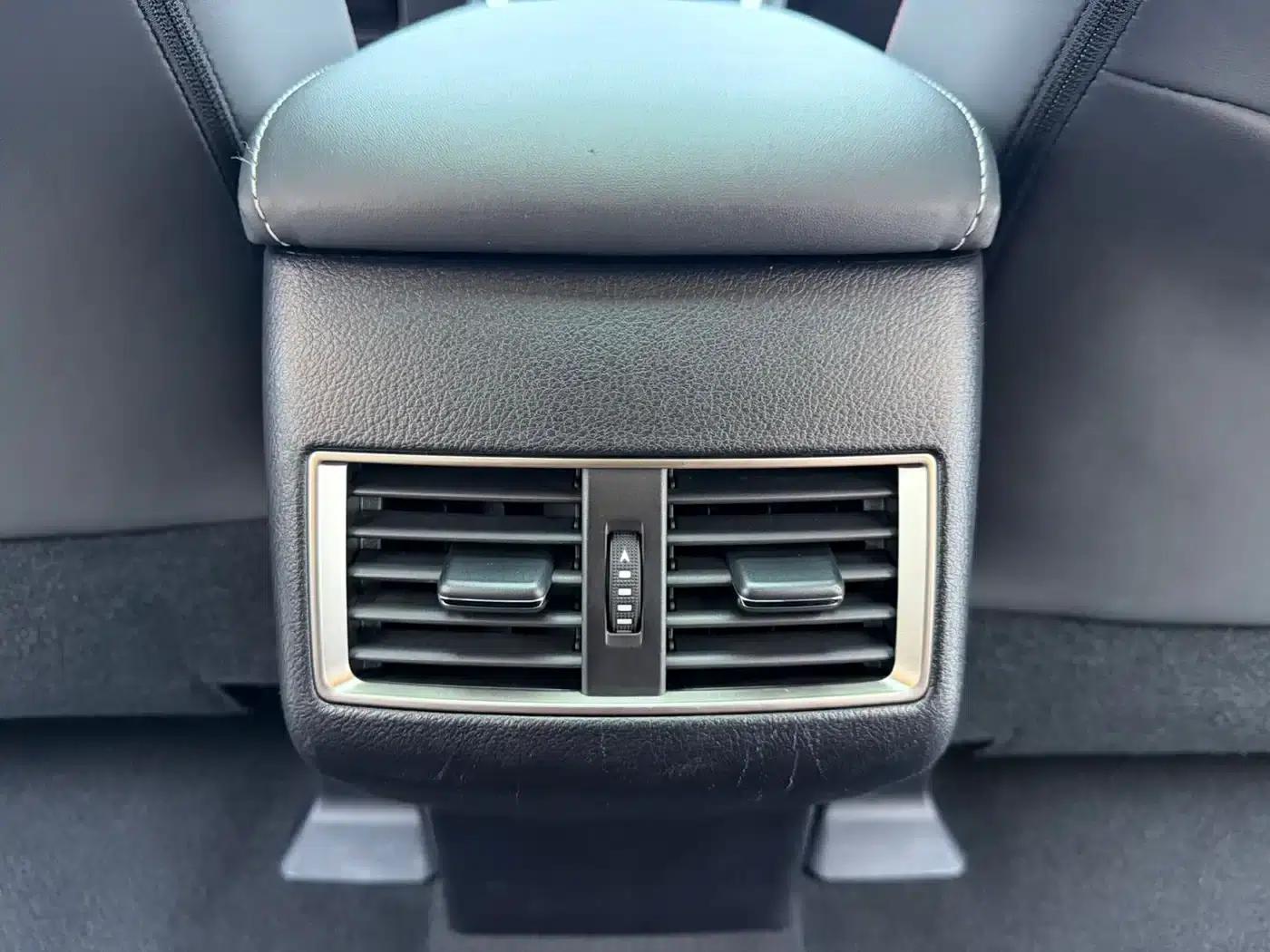 Lexus NX 2018 200 AWD Sport Edition (China V Emission Standard) — миниатюра 14