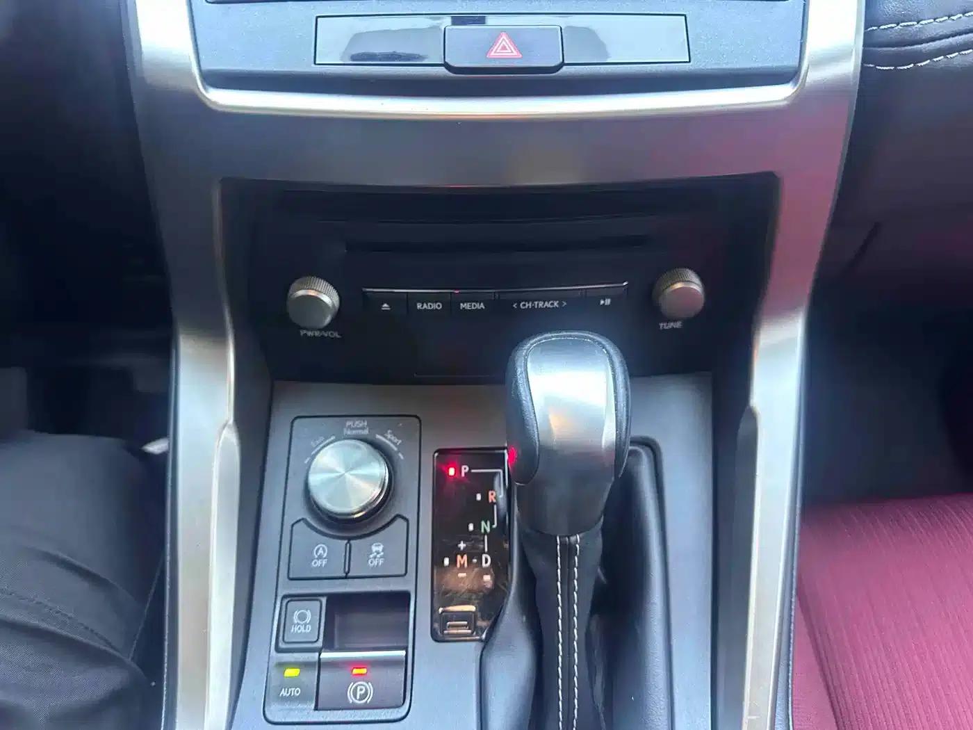 Lexus NX 2020 200 FWD Sport Edition (China VI Emission Standard) — миниатюра 14