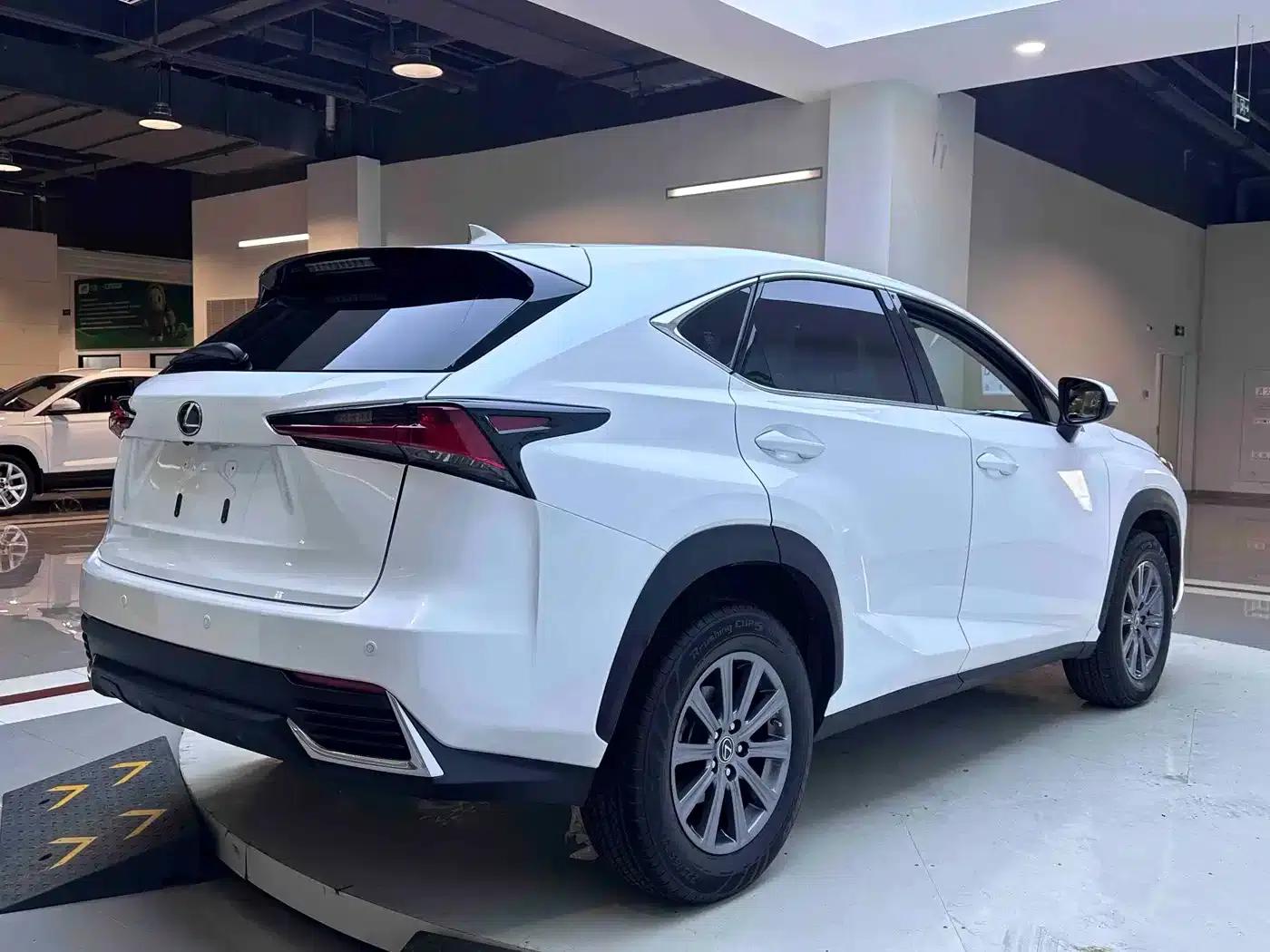 Lexus NX 2020 200 FWD Sport Edition (China VI Emission Standard) — миниатюра 6