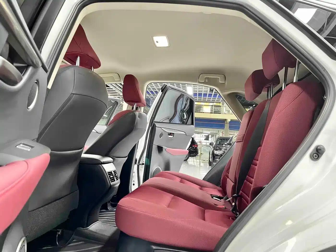 Lexus NX 2018 200 FWD Sport Edition (China V Emission Standard) — миниатюра 7
