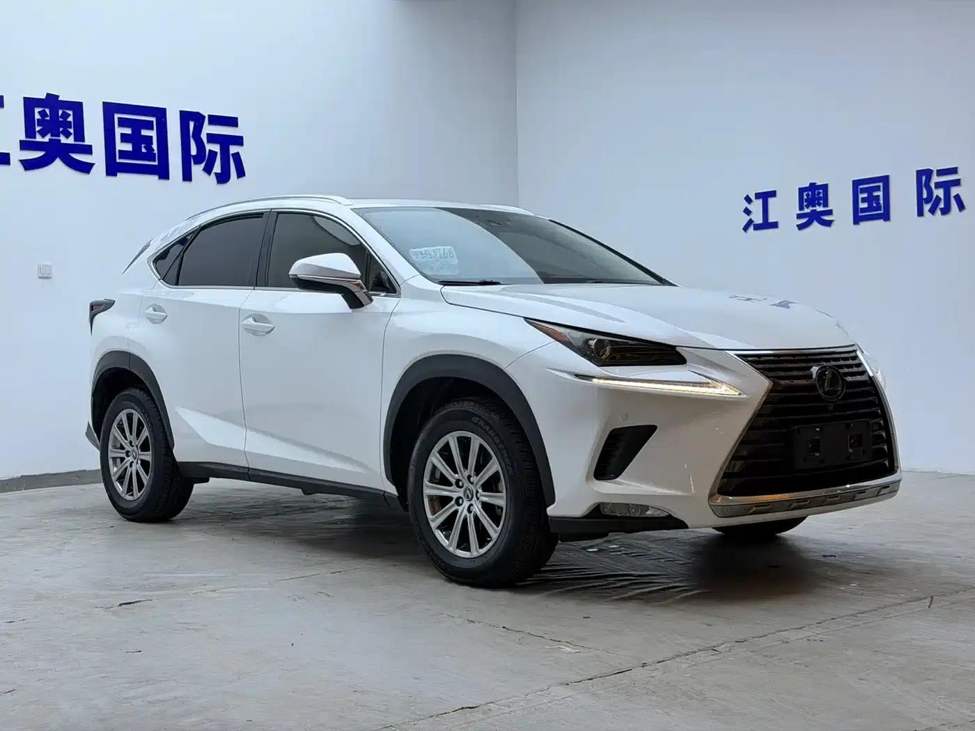 Lexus NX 2020 200 AWD Sport Edition (China V Emission Standard) — миниатюра 3