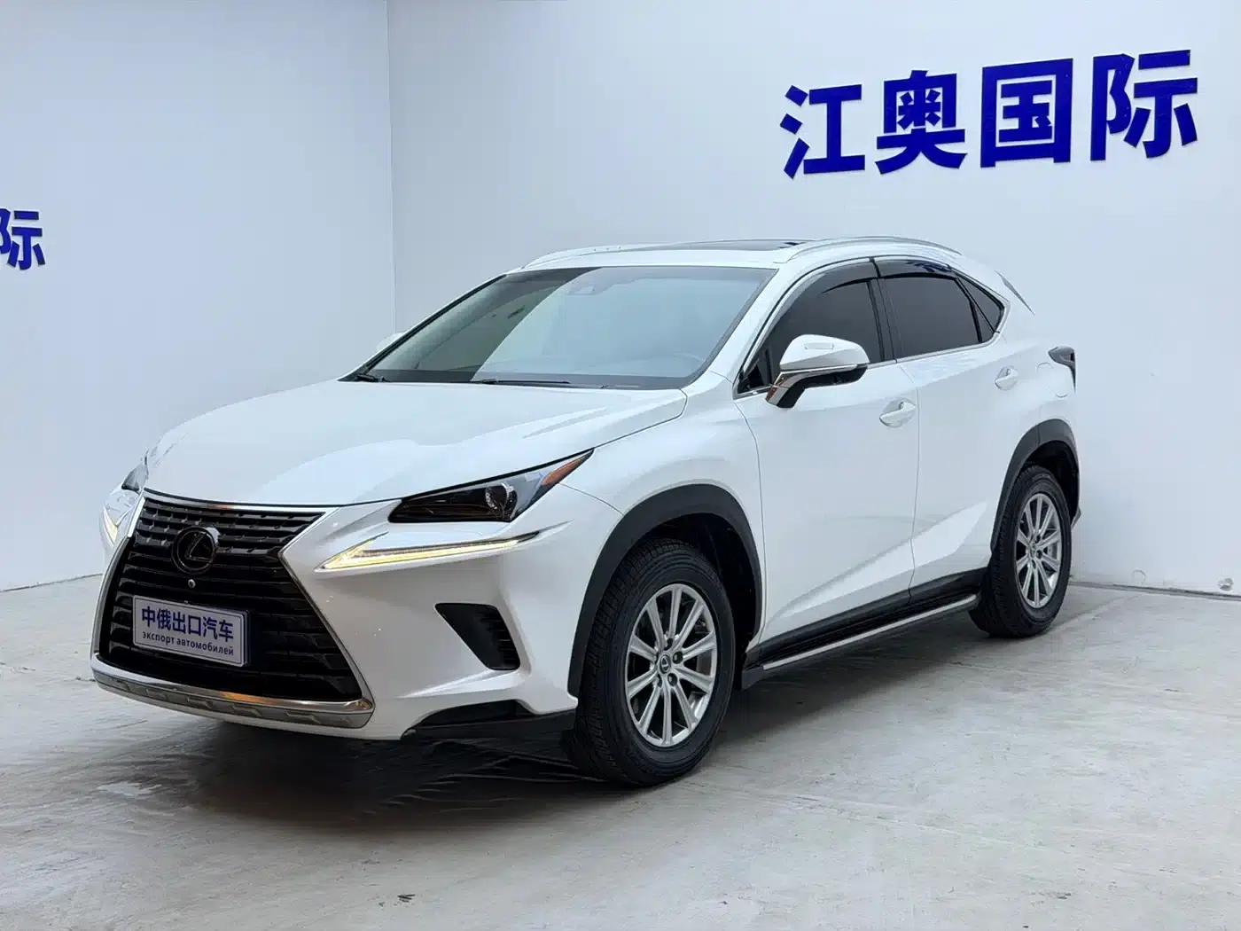Lexus NX 2017 200 AWD Sport Edition — миниатюра 1