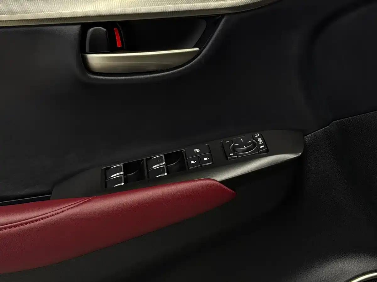 Lexus NX 2020 200 AWD Sport Edition (China V Emission Standard) — миниатюра 7
