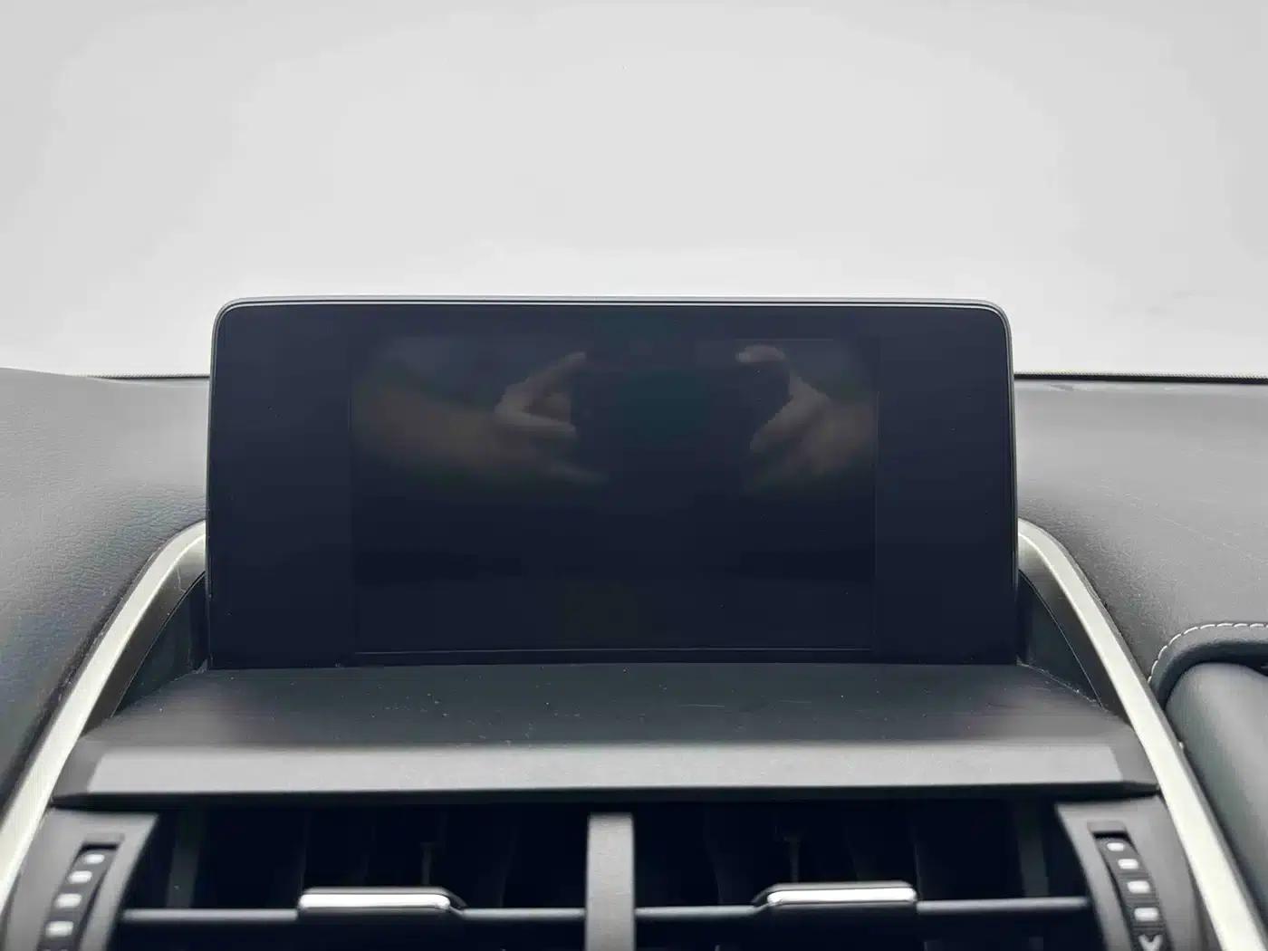 Lexus NX 2020 200 FWD Sport Edition (China V Emission Standard) — миниатюра 16