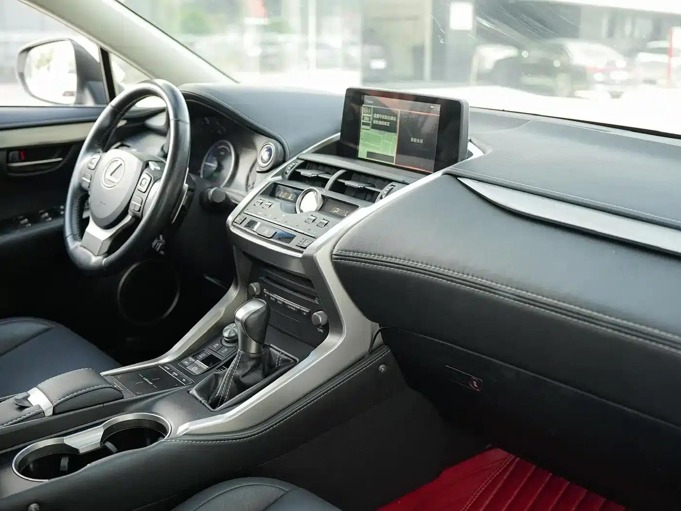 Lexus NX 2018 300h FWD Sport Edition (China V Emission Standard) — миниатюра 10
