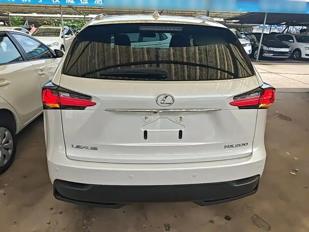 Lexus NX 2015 200 AWD Sport Edition — миниатюра 6