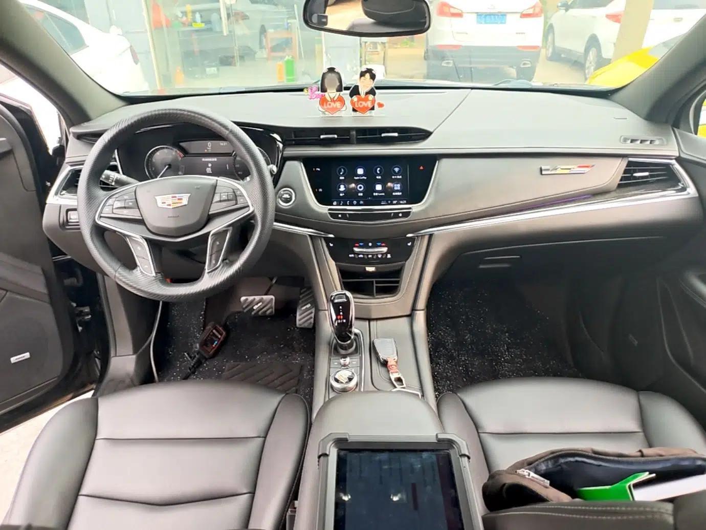 Cadillac XT5 2022 2.0T Two-Wheel Drive Luxury Version — миниатюра 17