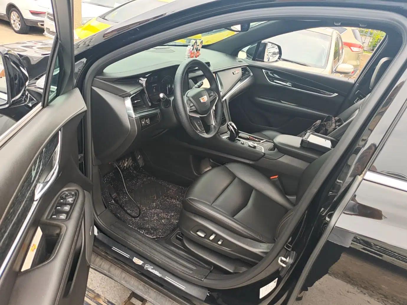 Cadillac XT5 2022 2.0T Two-Wheel Drive Luxury Version — миниатюра 23
