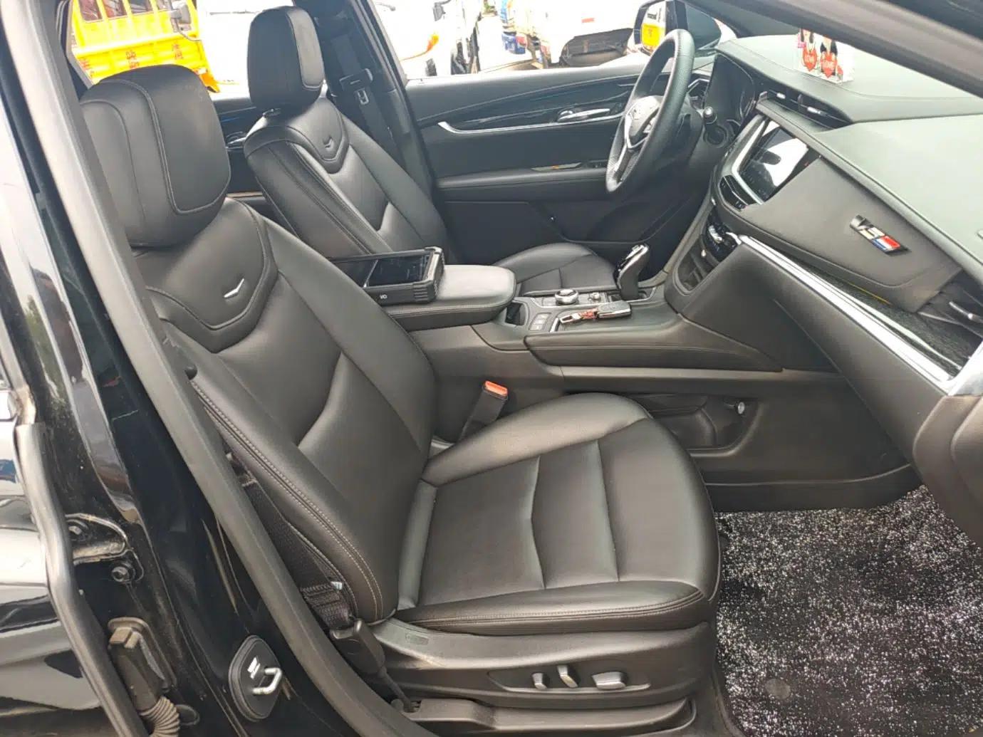 Cadillac XT5 2022 2.0T Two-Wheel Drive Luxury Version — миниатюра 24