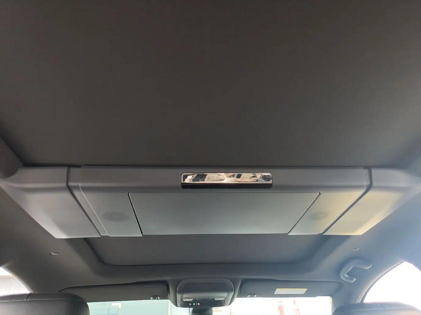 Cadillac XT5 2022 2.0T Two-Wheel Drive Luxury Version — миниатюра 26