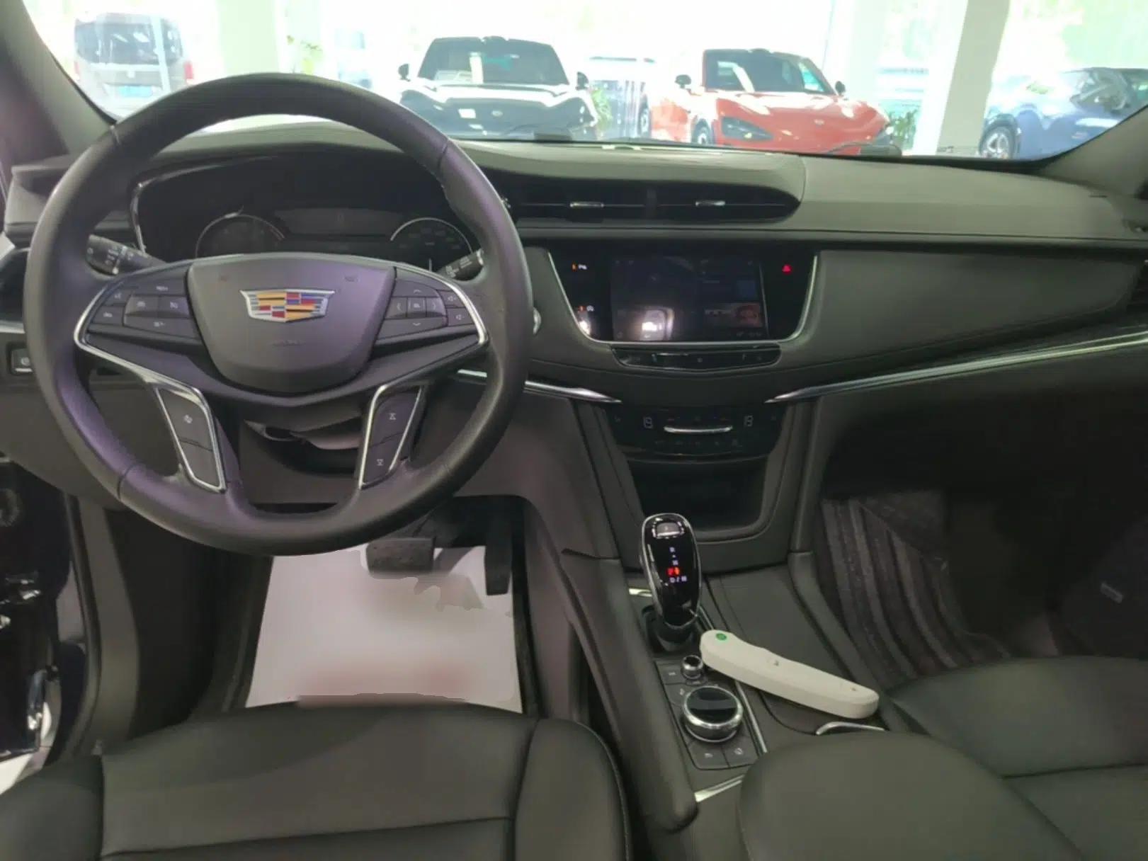 Cadillac XT5 2021 2.0T Two-Wheel Drive Luxury Version — миниатюра 12