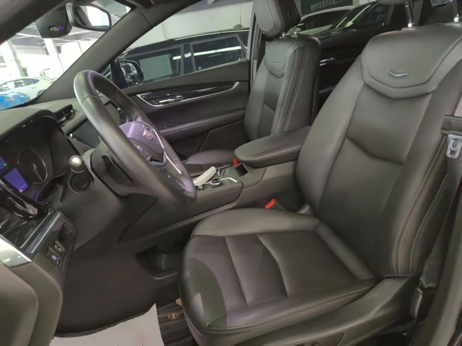 Cadillac XT5 2021 2.0T Two-Wheel Drive Luxury Version — миниатюра 17