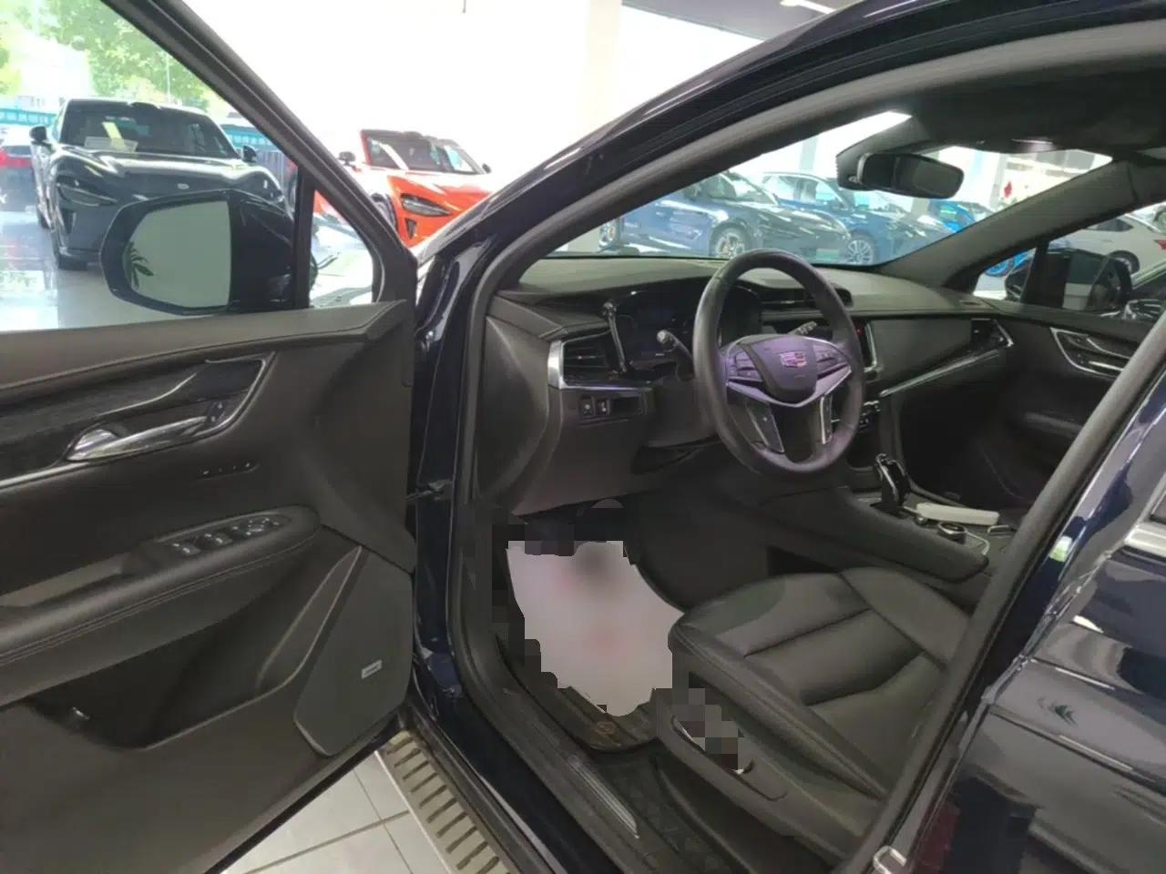 Cadillac XT5 2021 2.0T Two-Wheel Drive Luxury Version — миниатюра 18