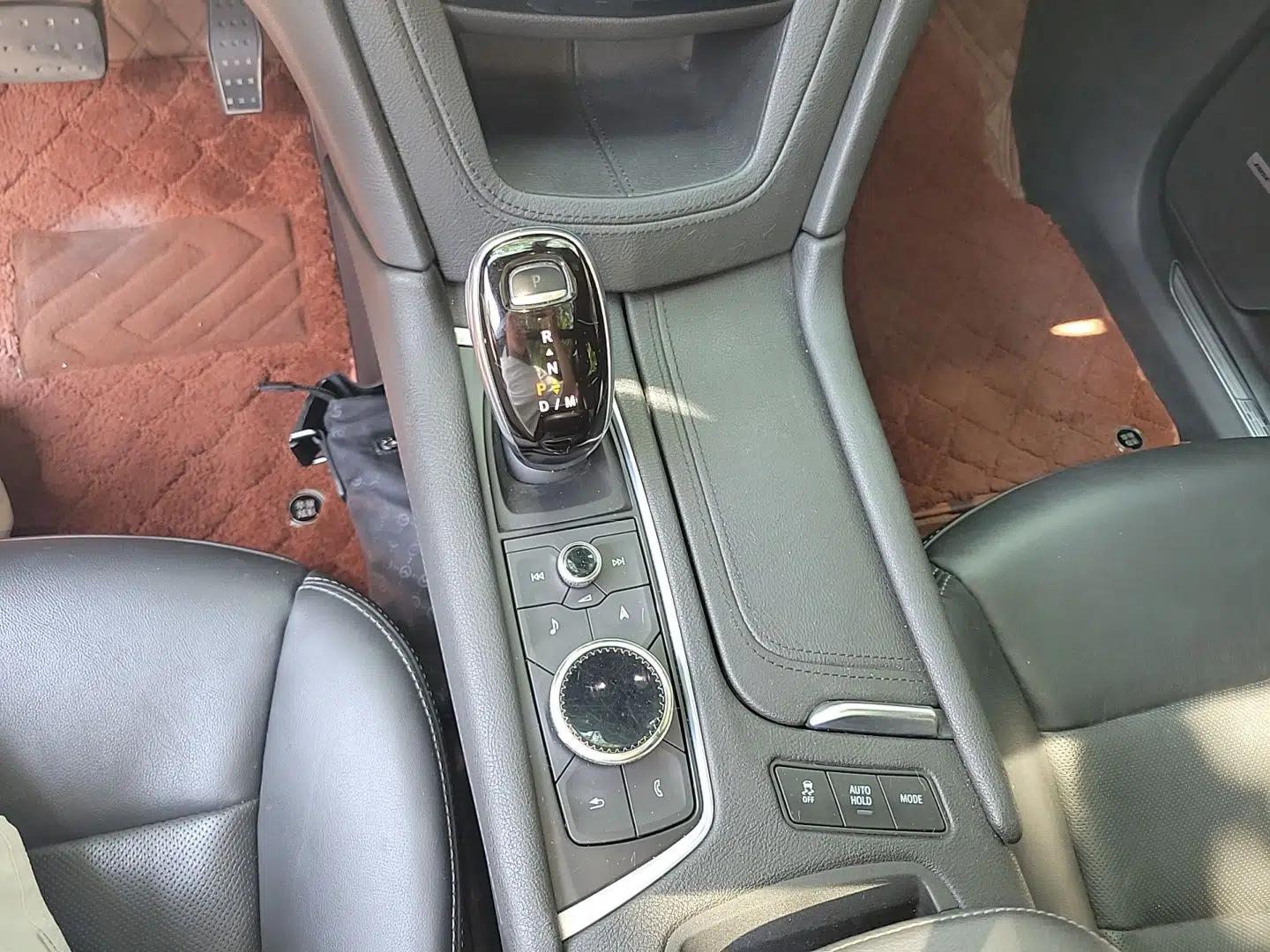 Cadillac XT5 2021 28T Four-Wheel Drive Luxury Version — миниатюра 14