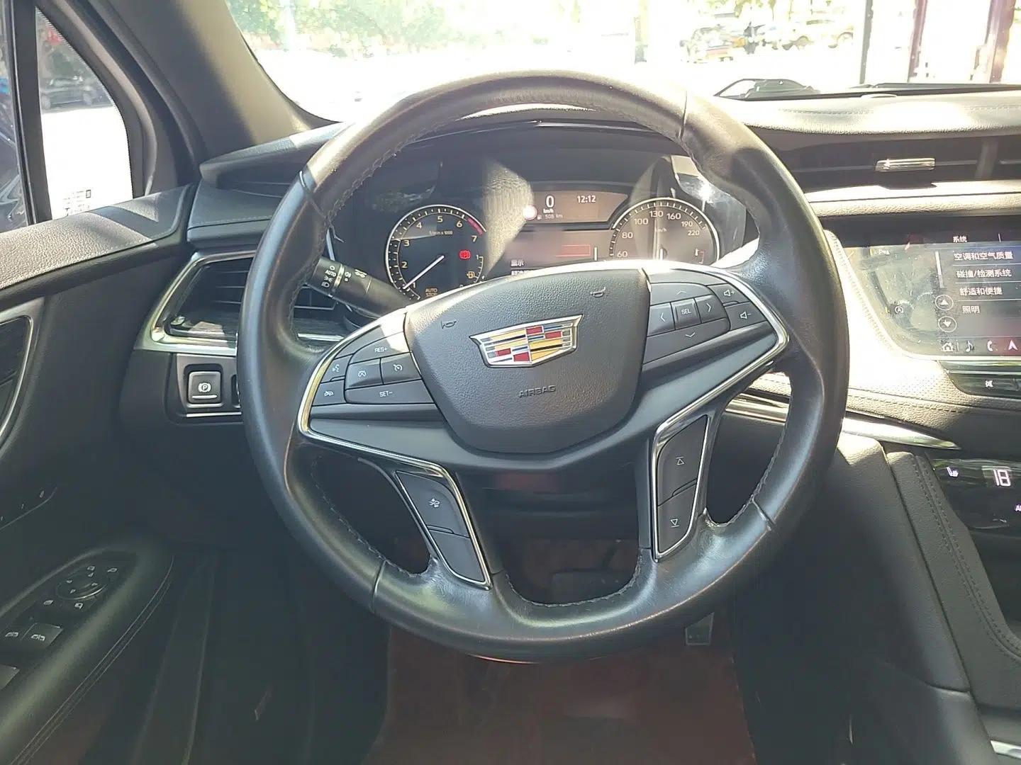Cadillac XT5 2021 28T Four-Wheel Drive Luxury Version — миниатюра 10