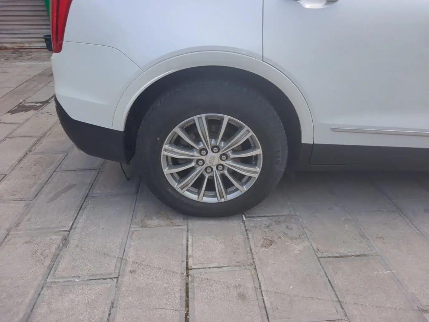 Cadillac XT5 2018 25T Luxury Model — миниатюра 11