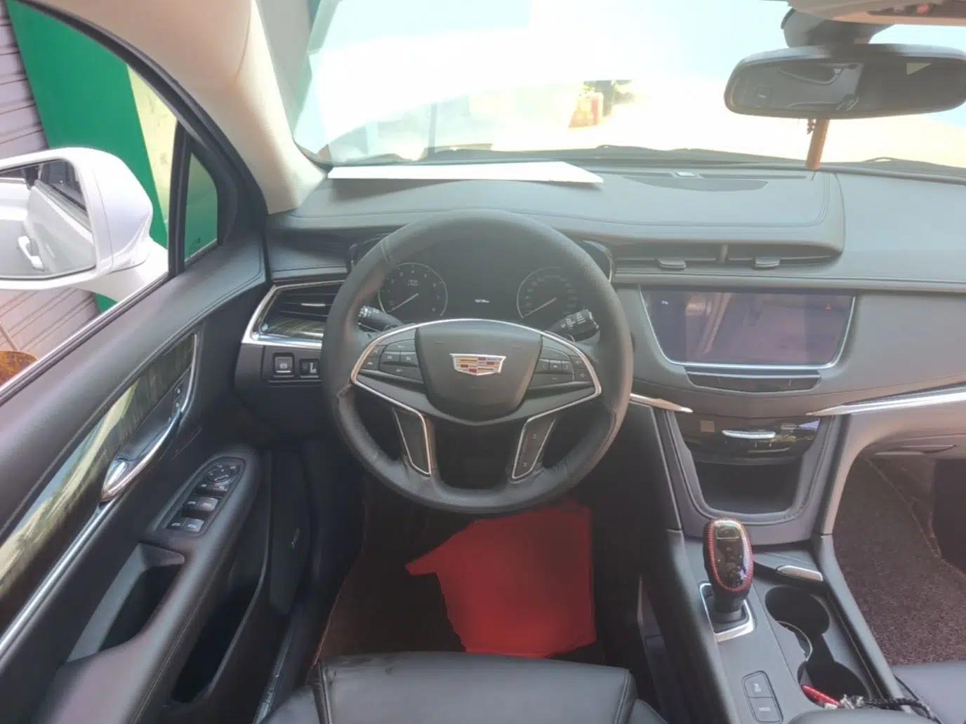 Cadillac XT5 2018 25T Luxury Model — миниатюра 13