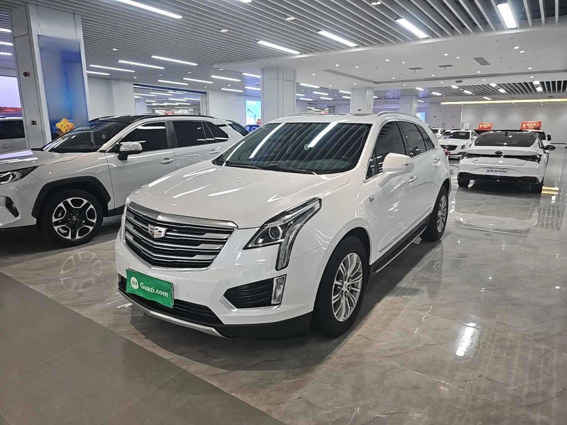 Cadillac XT5 2016 25T Luxury Model — миниатюра 1