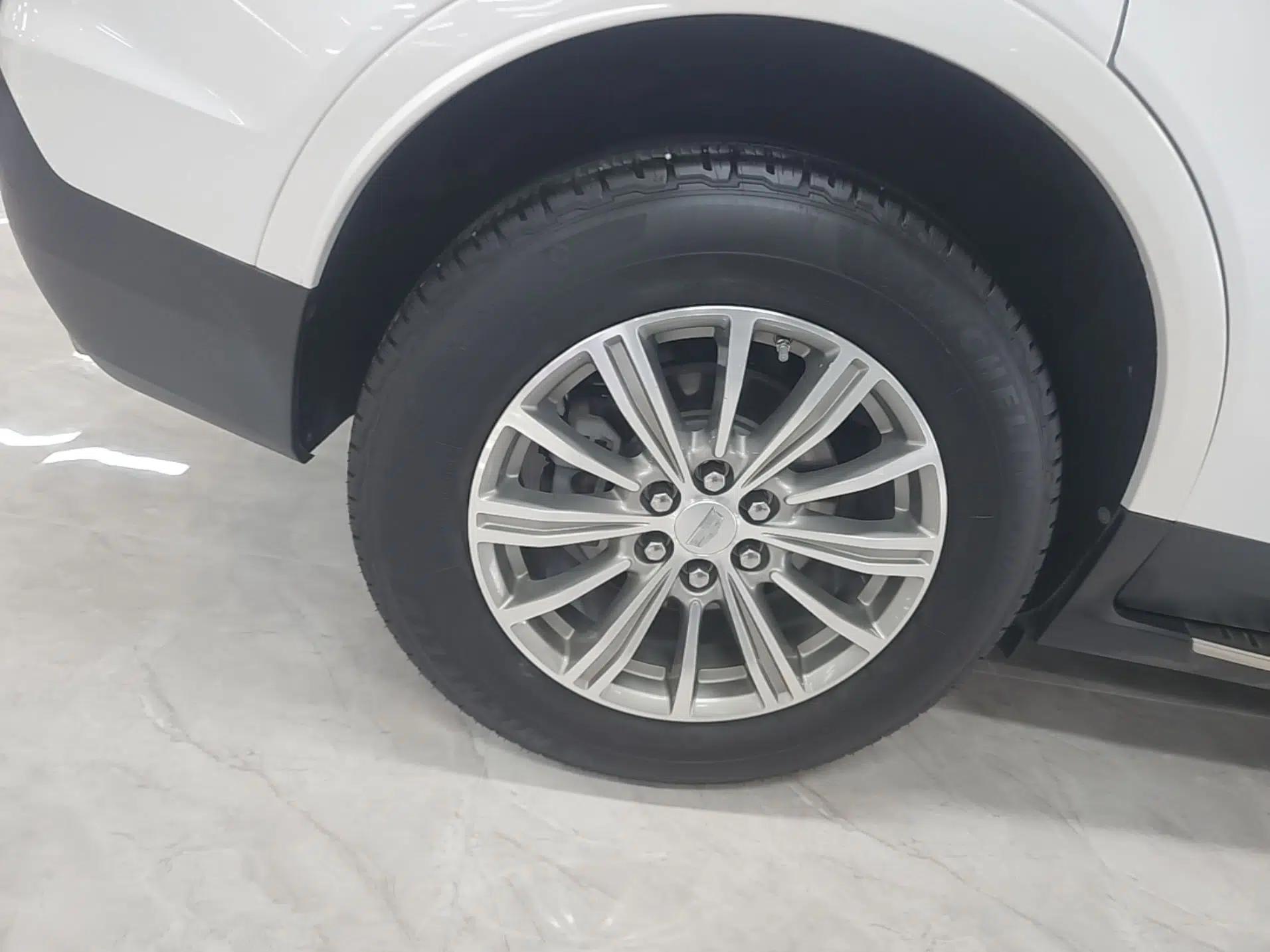 Cadillac XT5 2016 25T Luxury Model — миниатюра 11
