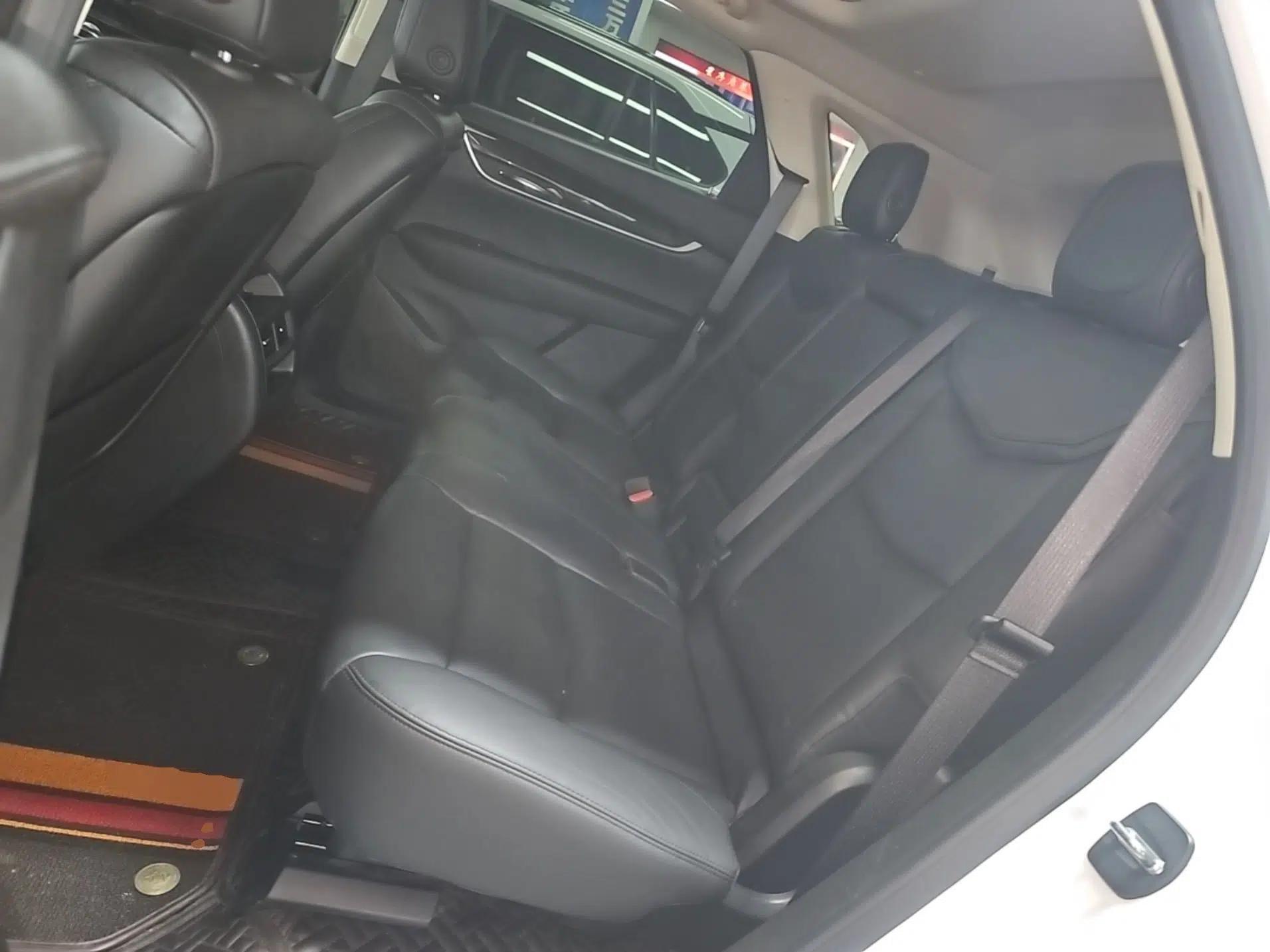 Cadillac XT5 2016 25T Luxury Model — миниатюра 25