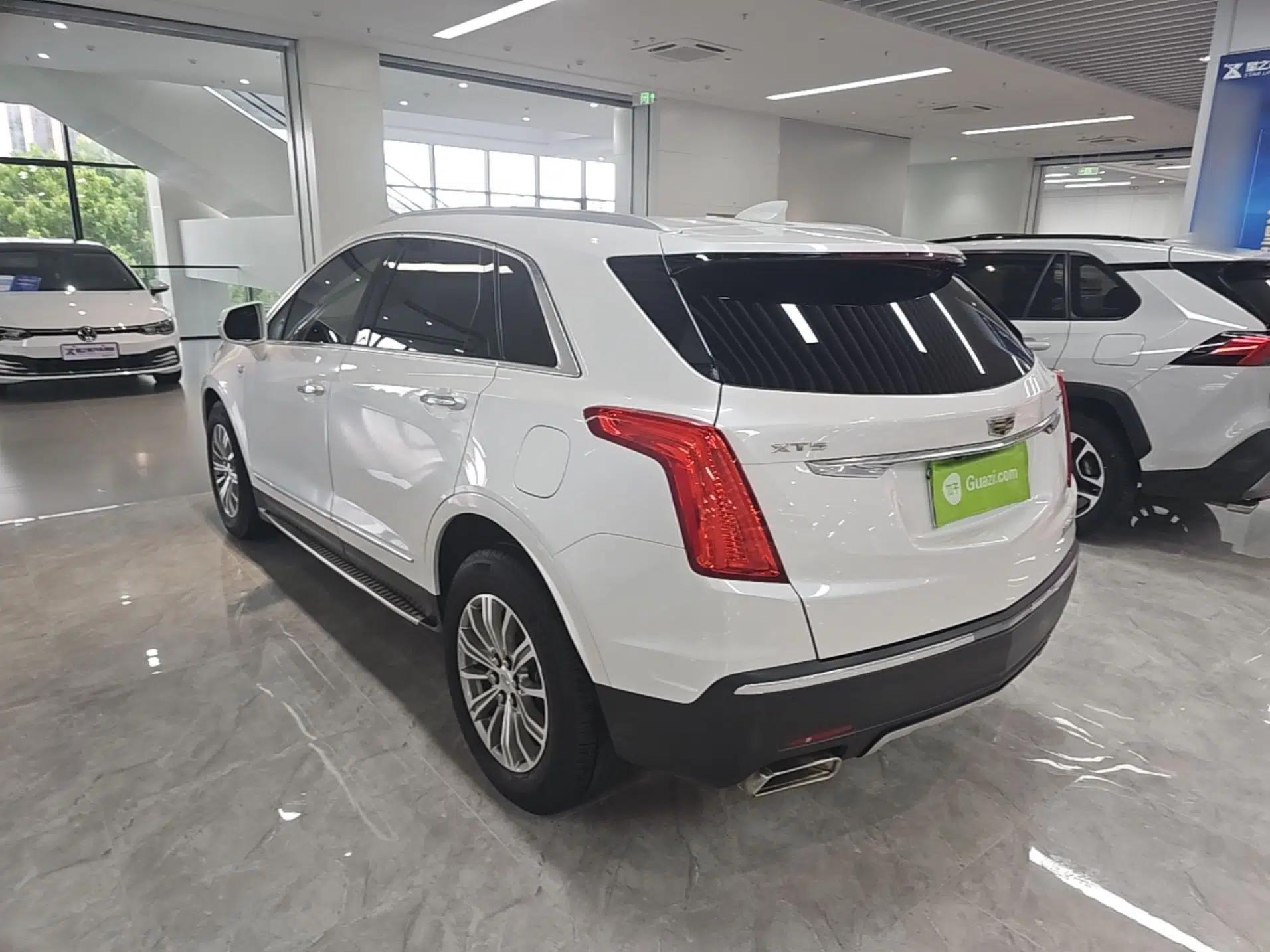 Cadillac XT5 2016 25T Luxury Model — миниатюра 4