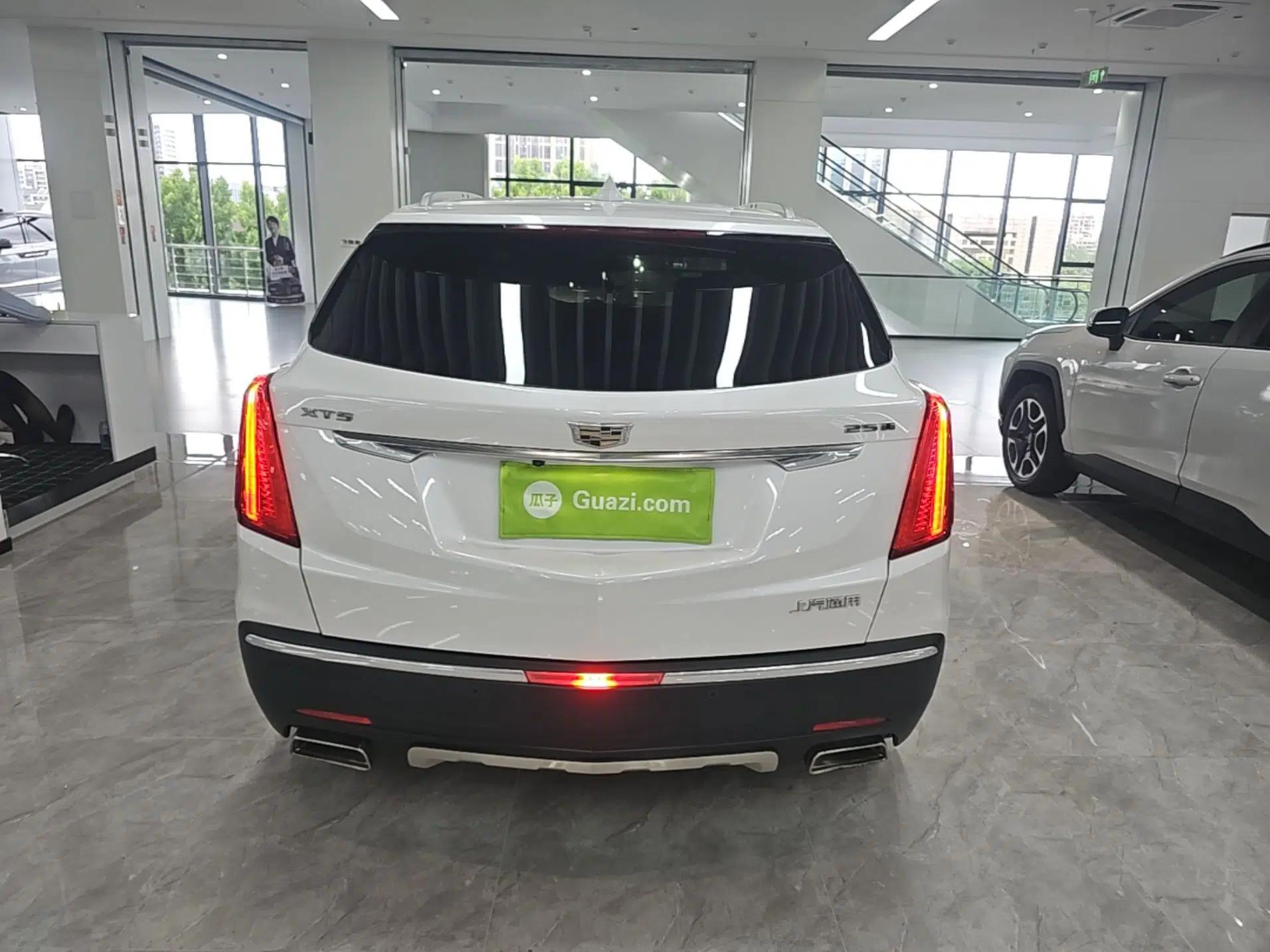 Cadillac XT5 2016 25T Luxury Model — миниатюра 5