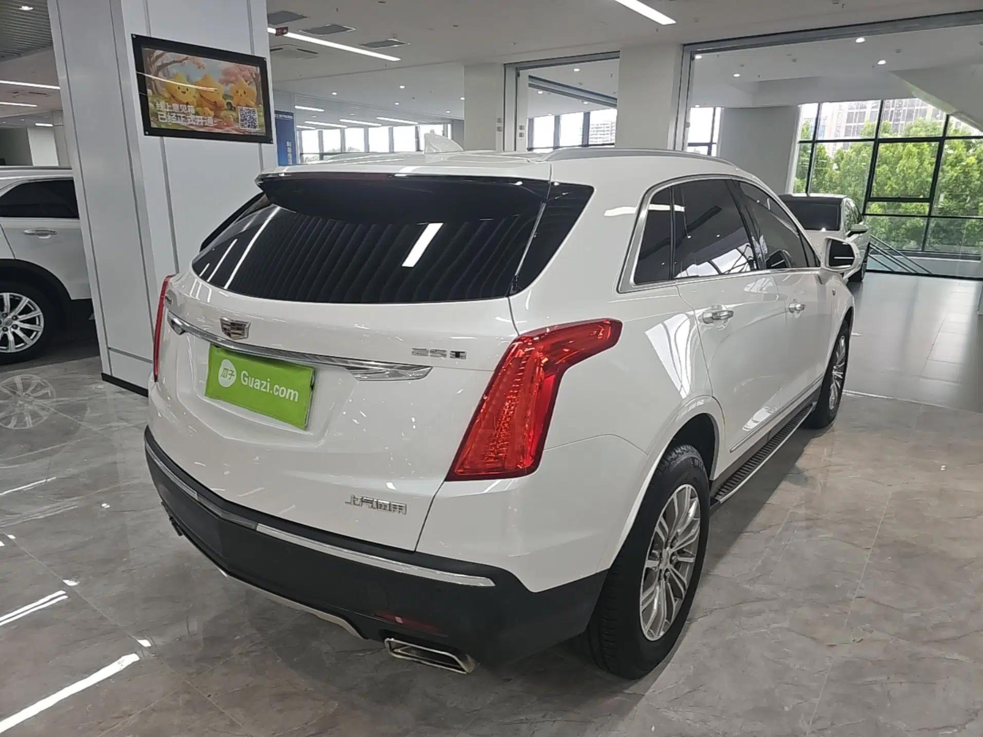 Cadillac XT5 2016 25T Luxury Model — миниатюра 6