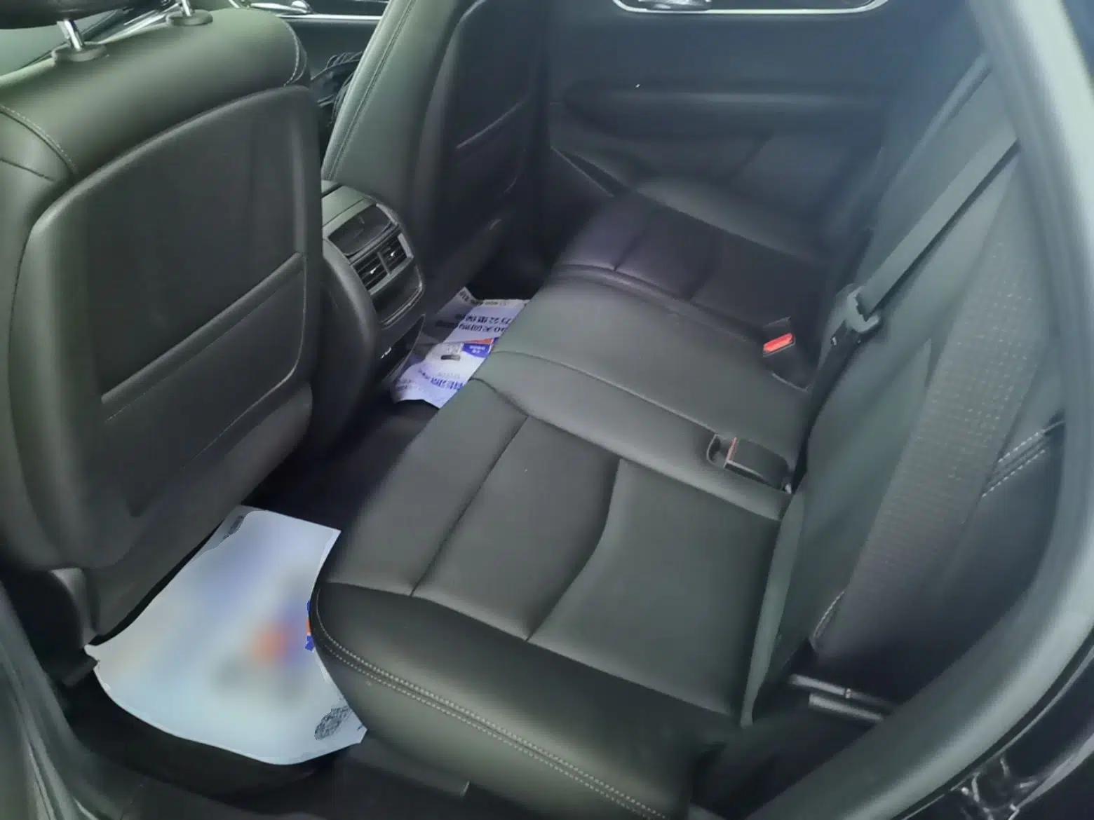 Cadillac XT5 2023 2.0T Two-Wheel-Drive Fashion Edition — миниатюра 20