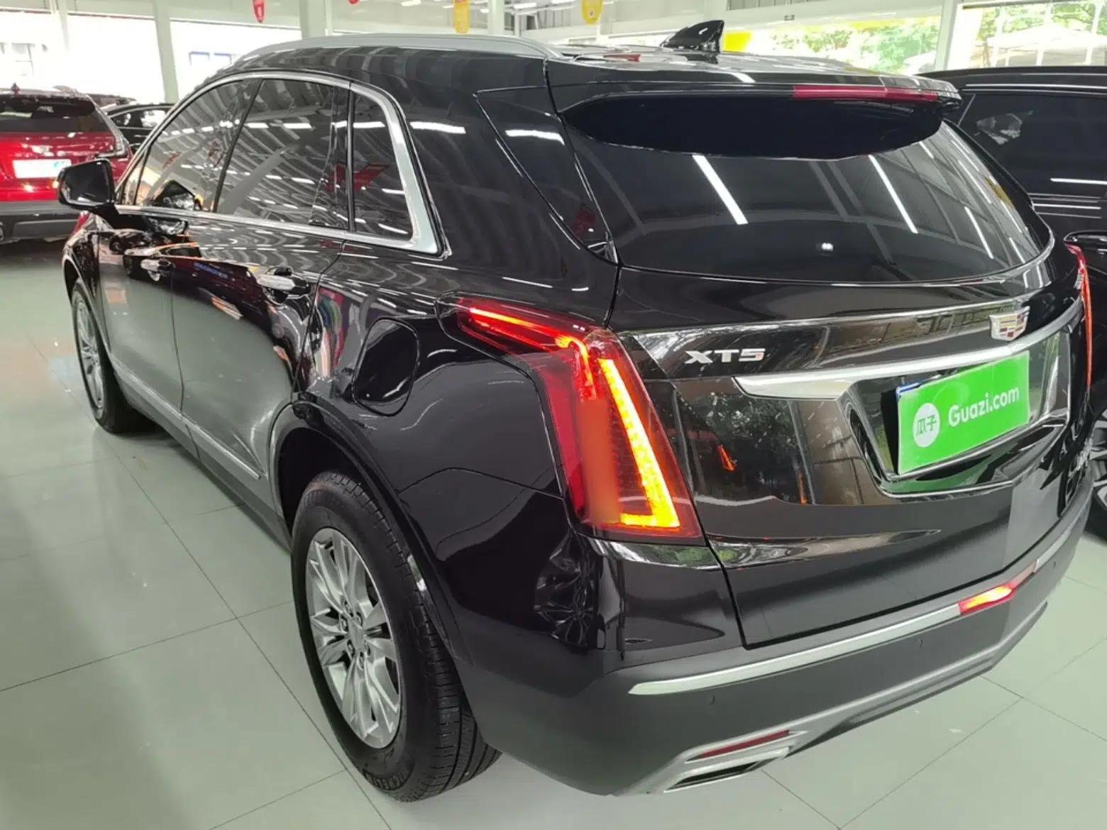 Cadillac XT5 2023 2.0T Two-Wheel-Drive Fashion Edition — миниатюра 4