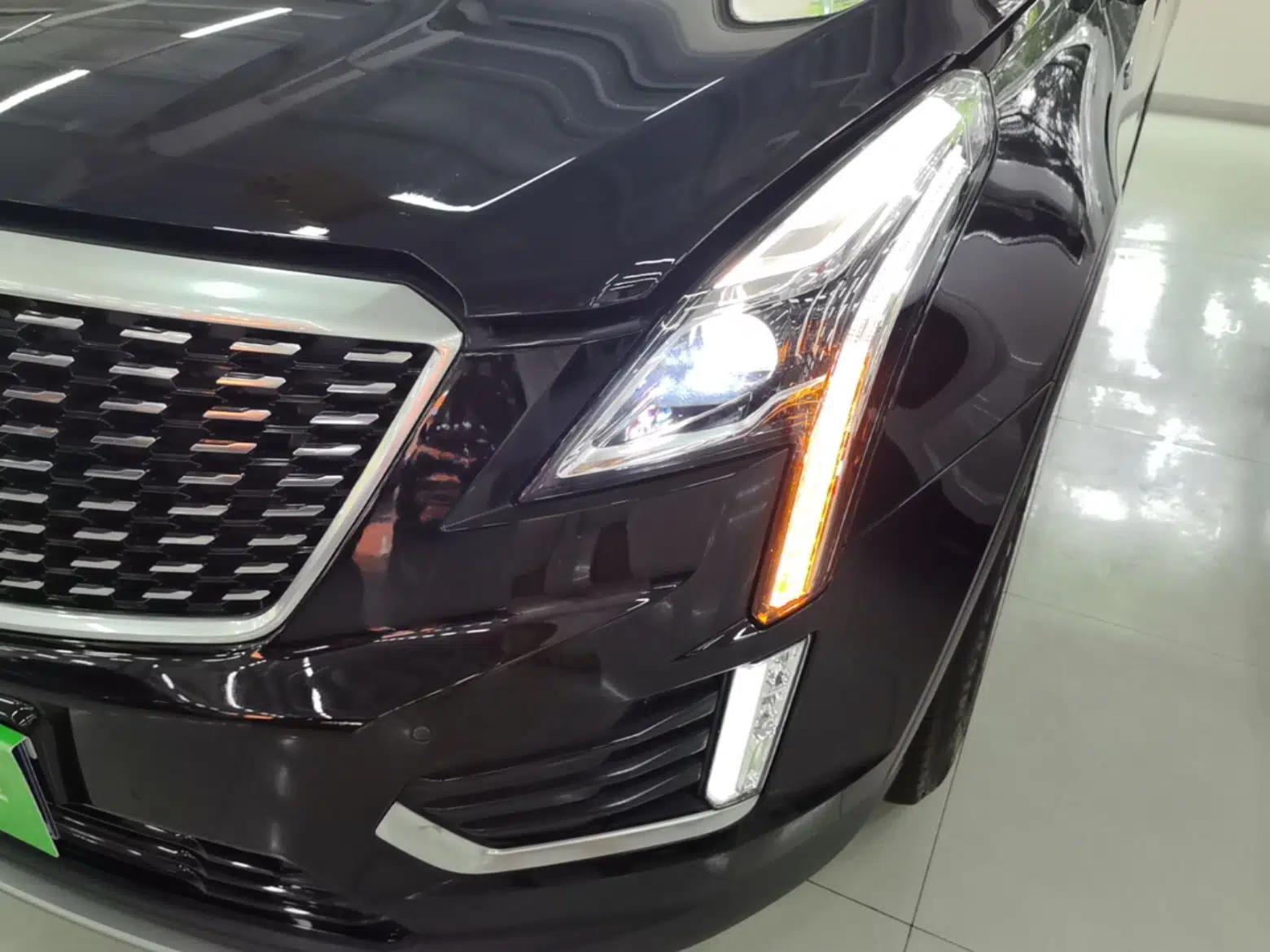 Cadillac XT5 2023 2.0T Two-Wheel-Drive Fashion Edition — миниатюра 8