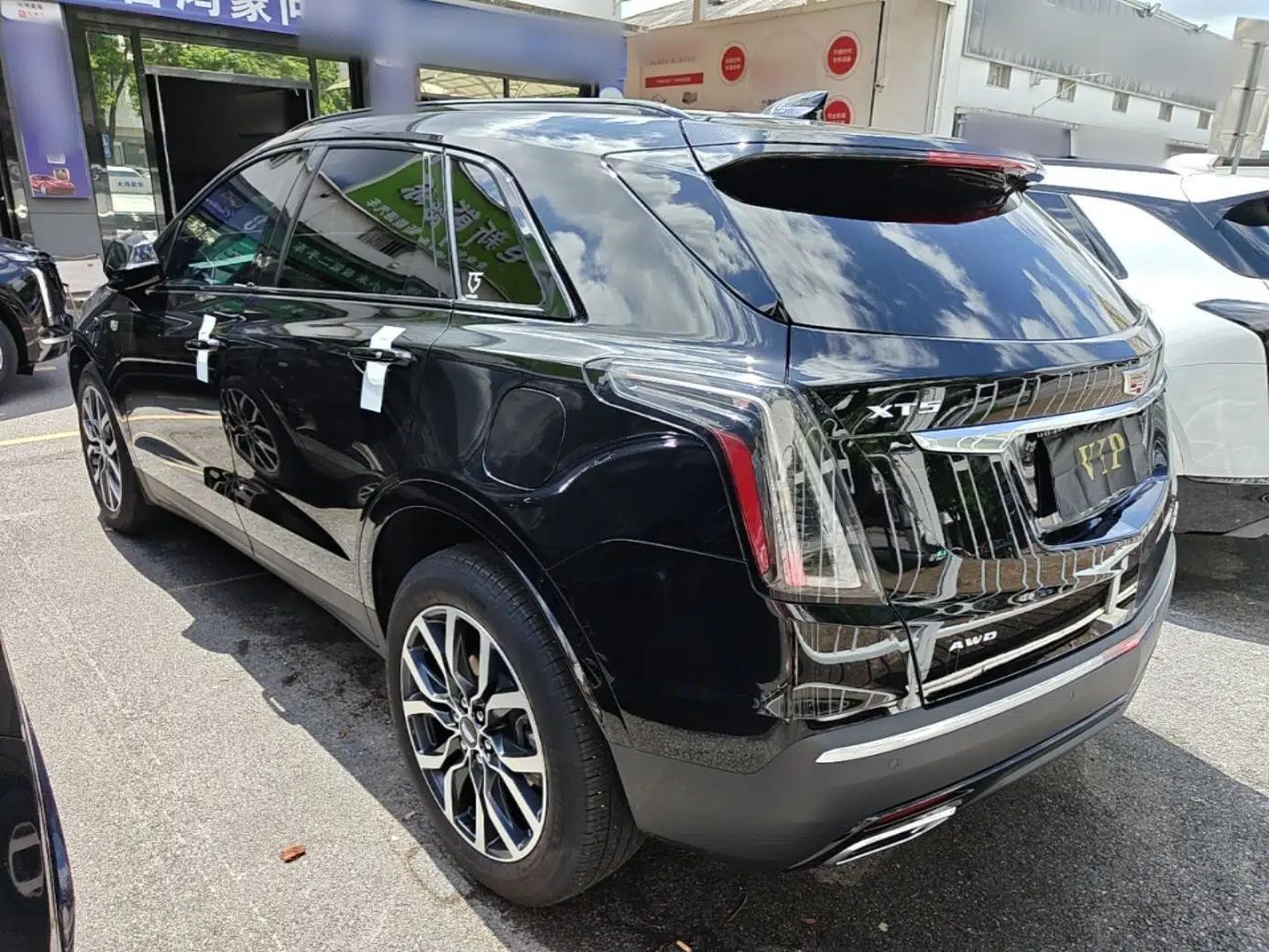 Cadillac XT5 2024 2.0T All-Wheel-Drive Luxury Version (Hummingbird Edition) — миниатюра 4
