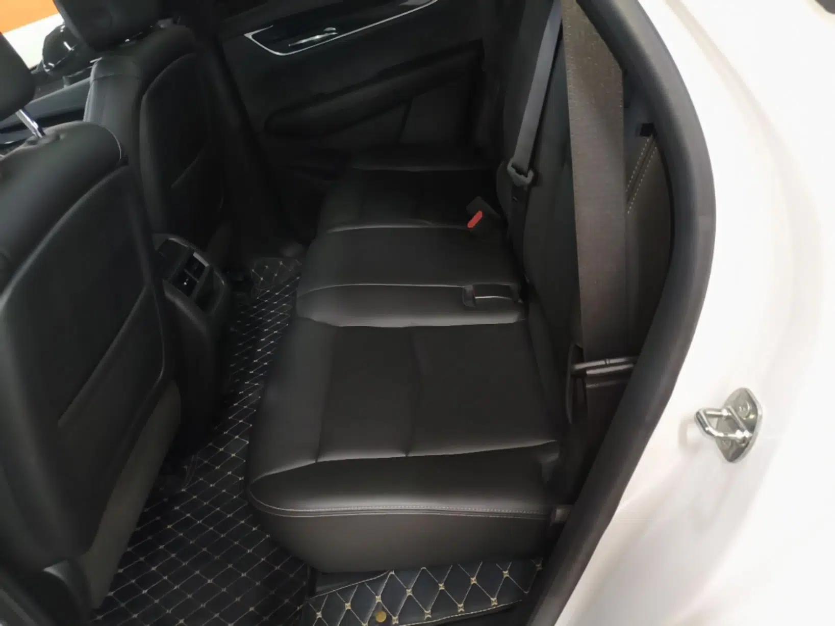 Cadillac XT5 2023 2.0T Two-Wheel-Drive Fashion Edition — миниатюра 20