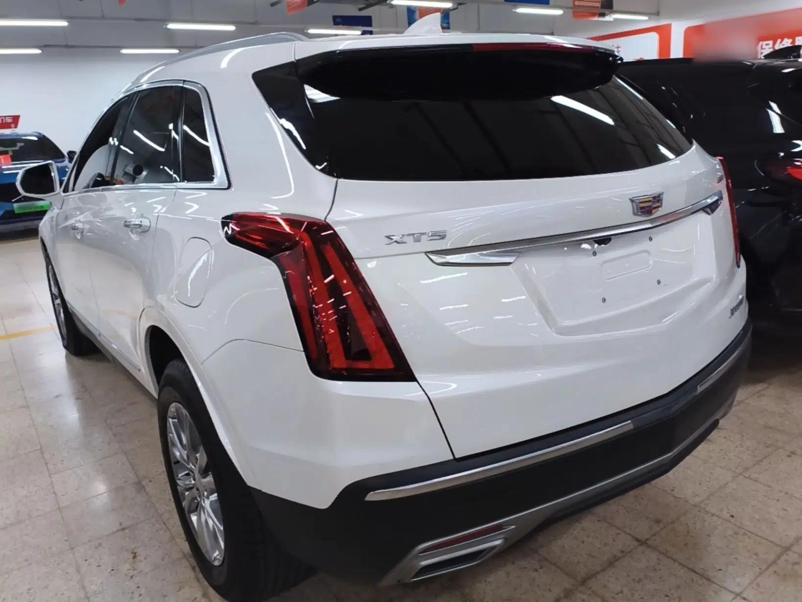 Cadillac XT5 2023 2.0T Two-Wheel-Drive Fashion Edition — миниатюра 4