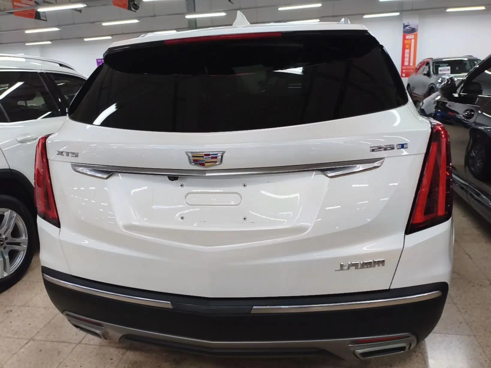 Cadillac XT5 2023 2.0T Two-Wheel-Drive Fashion Edition — миниатюра 5