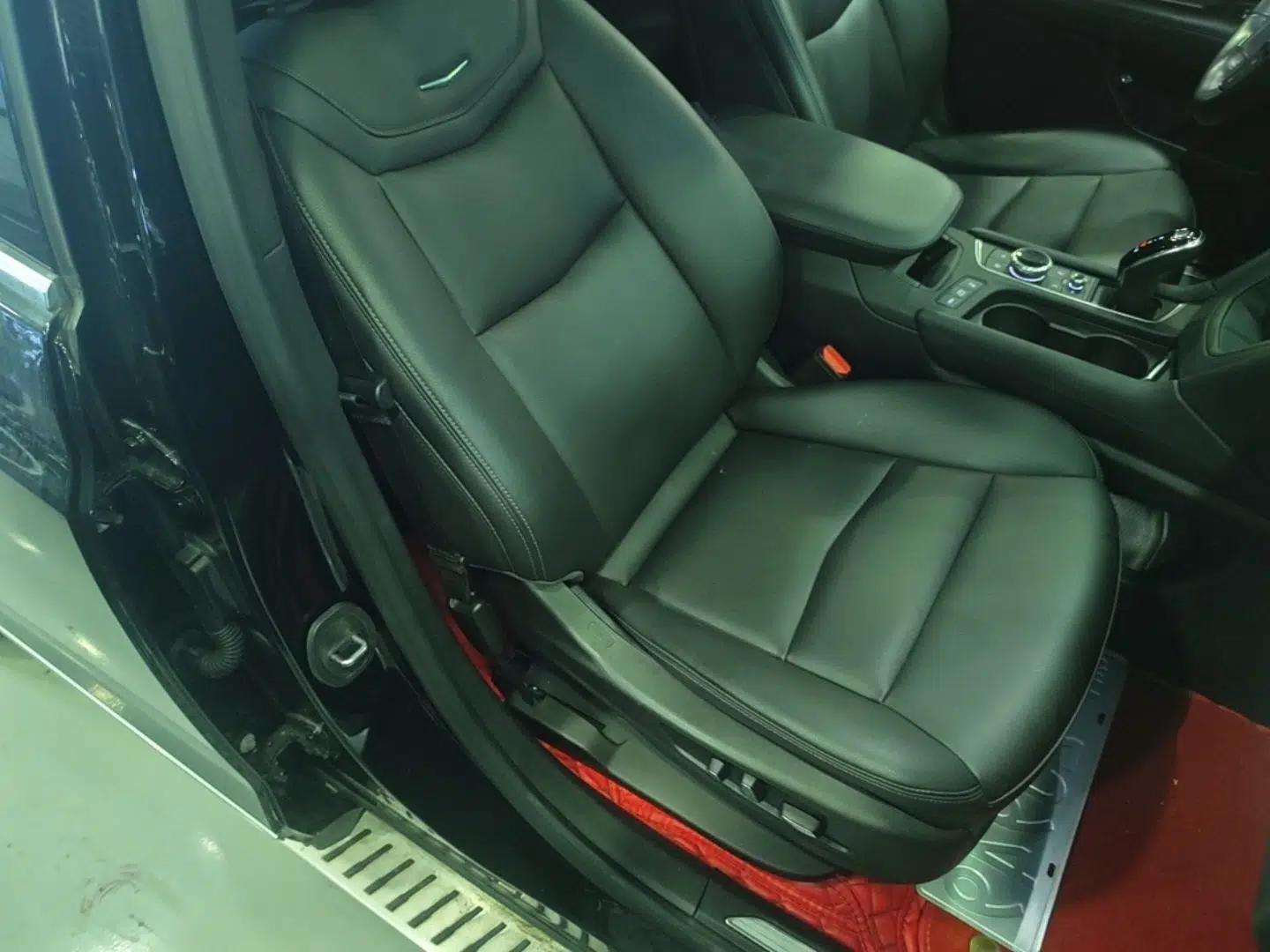 Cadillac XT5 2022 2.0T Four-Wheel Drive Luxury Version — миниатюра 19