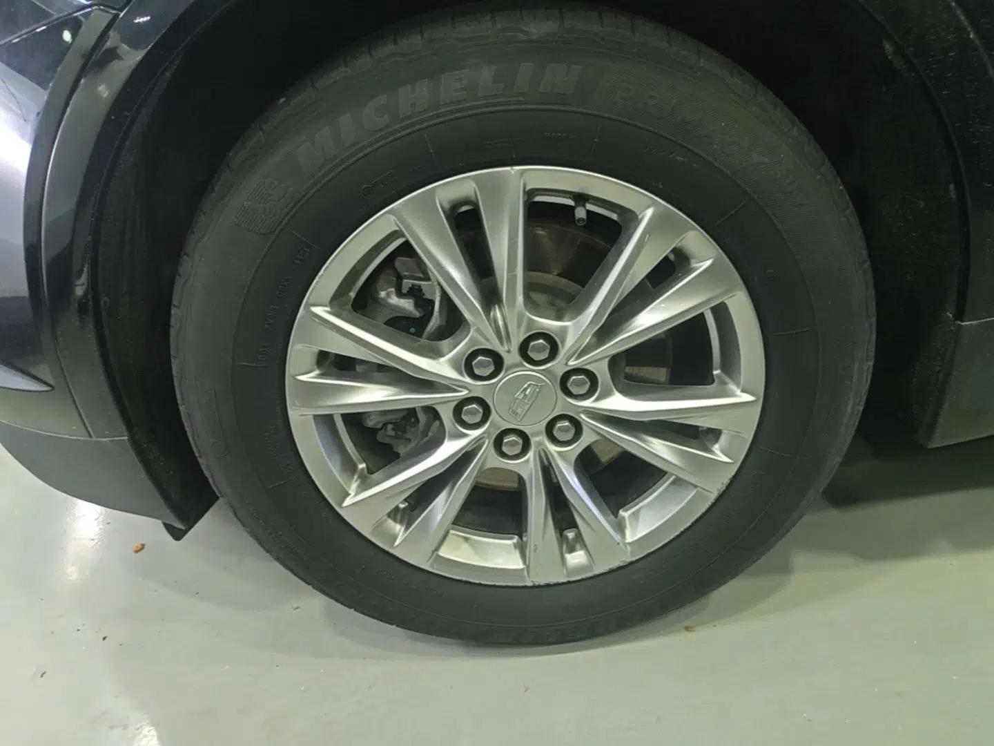 Cadillac XT5 2022 2.0T Four-Wheel Drive Luxury Version — миниатюра 10