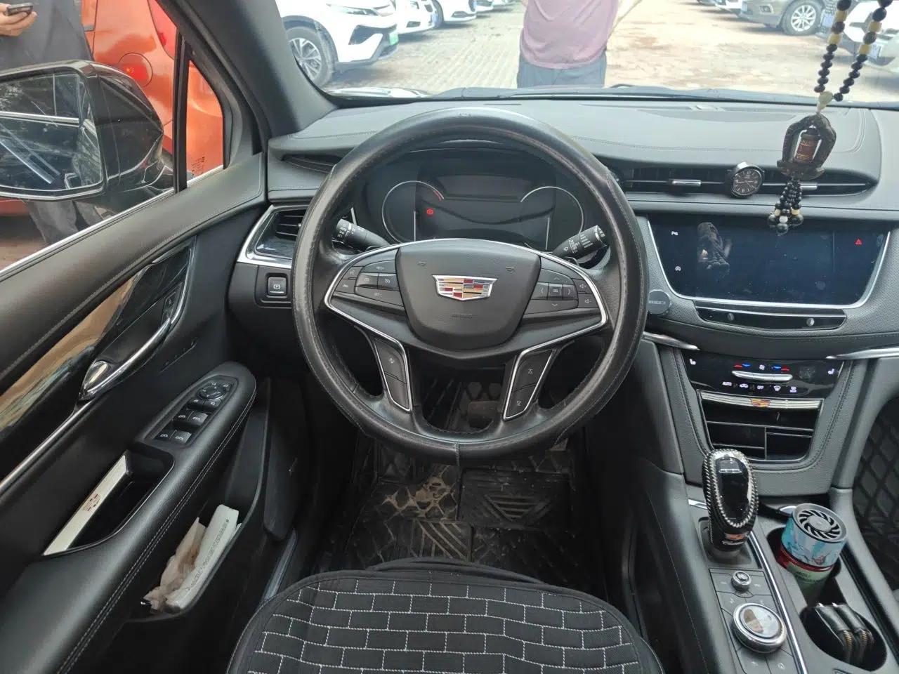 Cadillac XT5 2021 28T Four-Wheel Drive Luxury Version — миниатюра 10