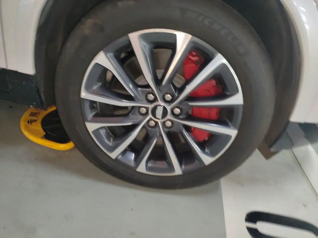 Cadillac XT5 2025 2.0T Prestige Version — миниатюра 8