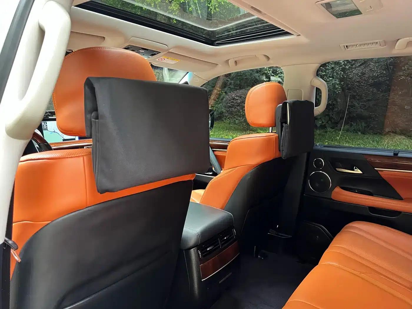 2017 Lexus LX 570 Dynamic Luxury Edition — миниатюра 12