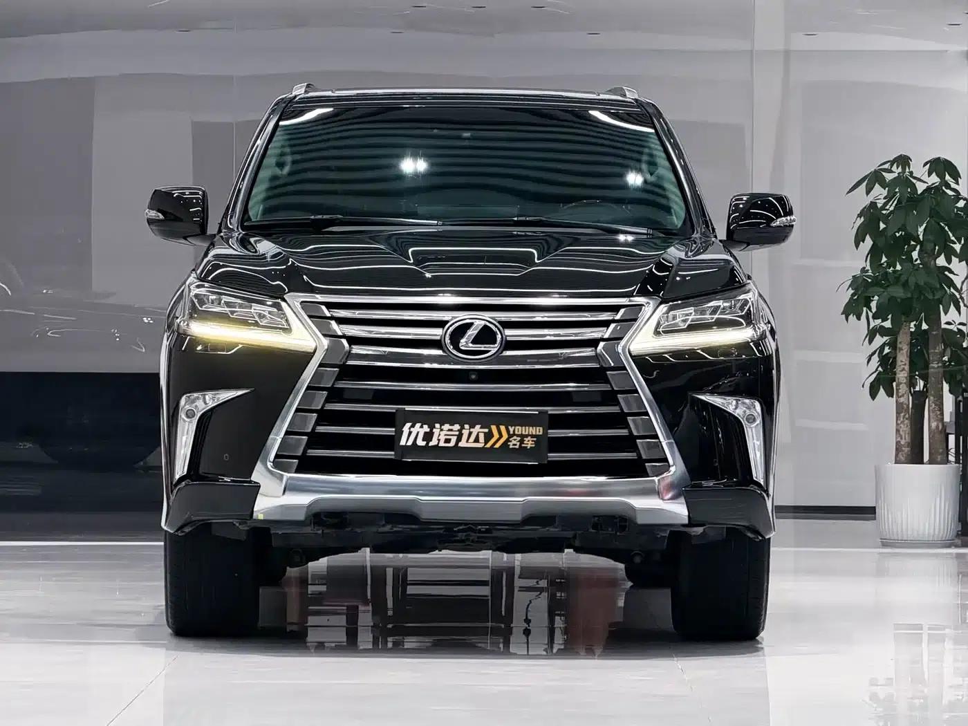 Lexus LX 2019 570 Dynamic Luxury Edition — миниатюра 2