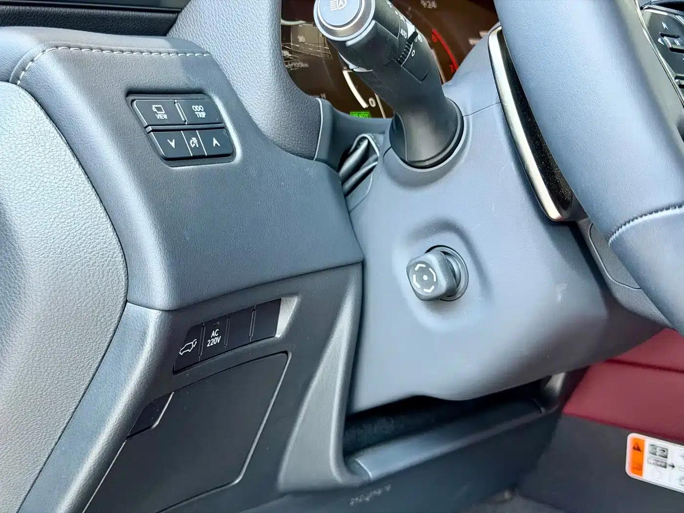 Lexus LX 2025 700h Territory Edition — миниатюра 8