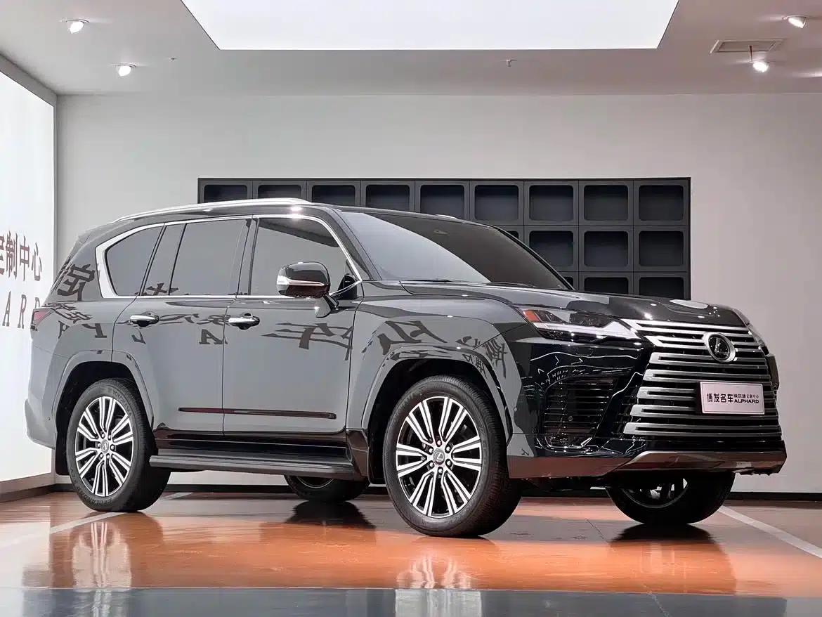Lexus LX 2025 700h Territory Edition — миниатюра 3