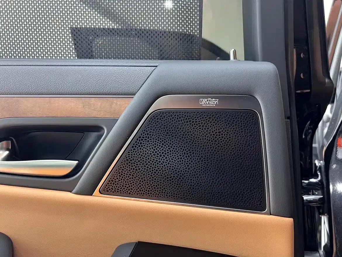 Lexus LX 2025 700h Territory Edition — миниатюра 26