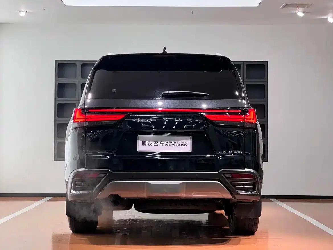 Lexus LX 2025 700h Territory Edition — миниатюра 7