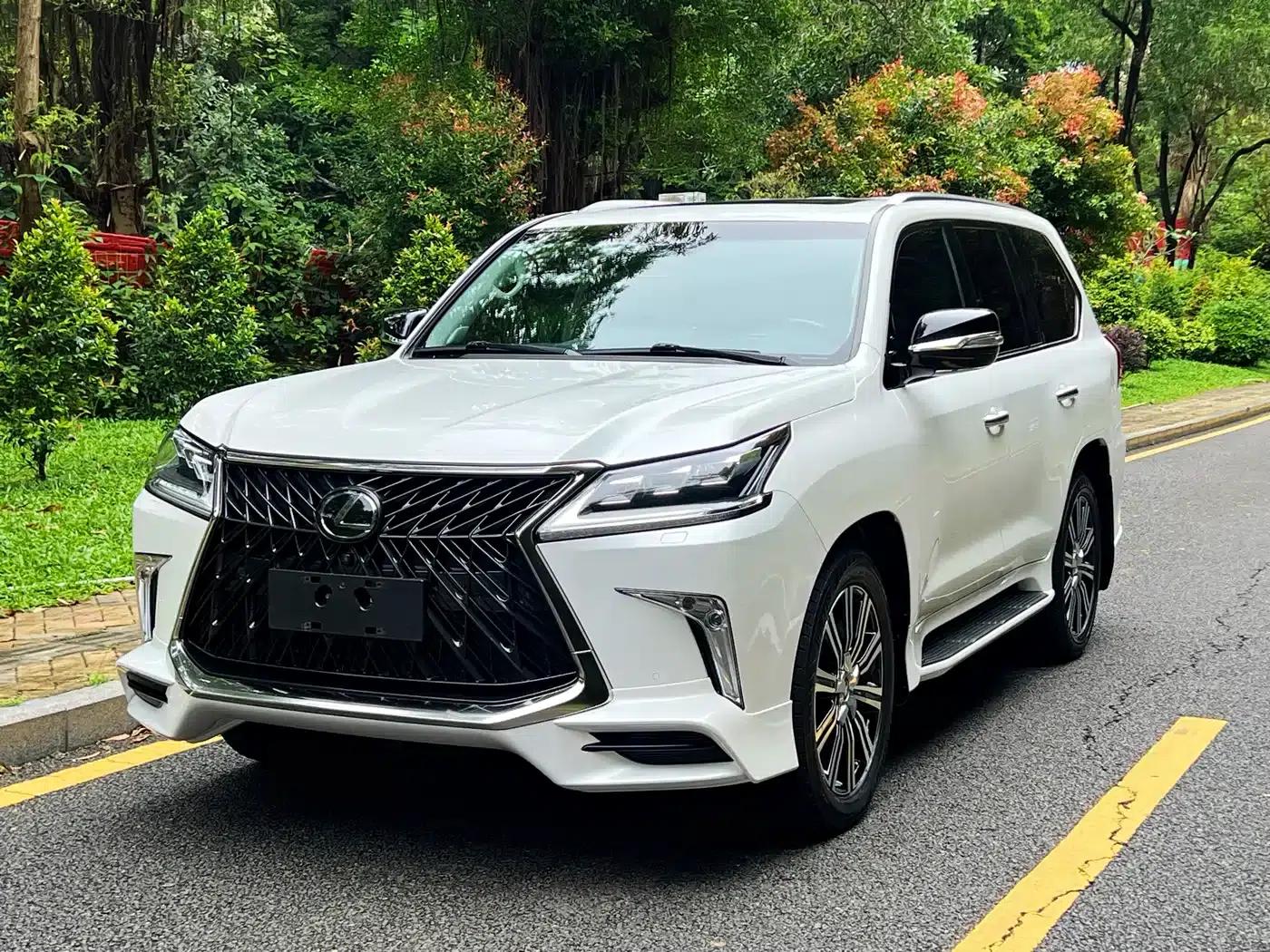 Lexus LX 2019 570 Pinnacle Edition — миниатюра 1