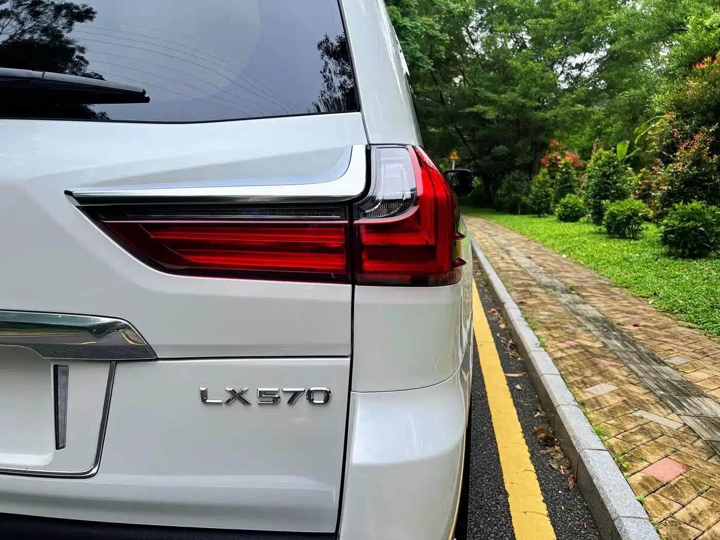 Lexus LX 2019 570 Pinnacle Edition — миниатюра 16