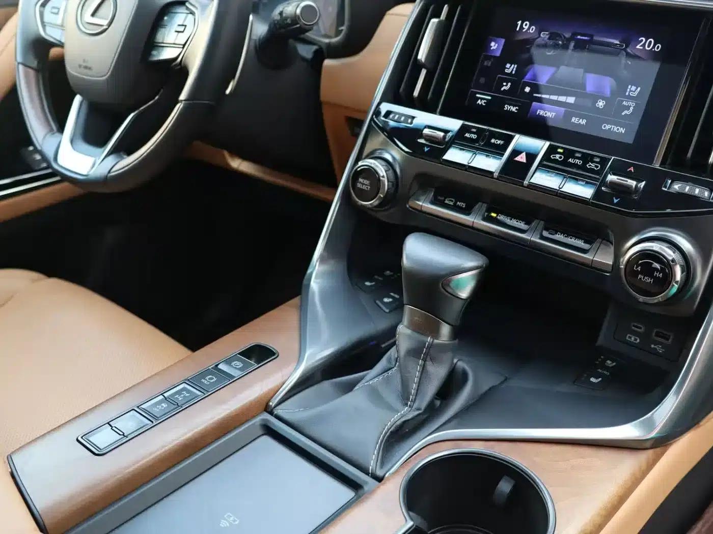 2025 Lexus LX 600 Luxury Edition — миниатюра 19