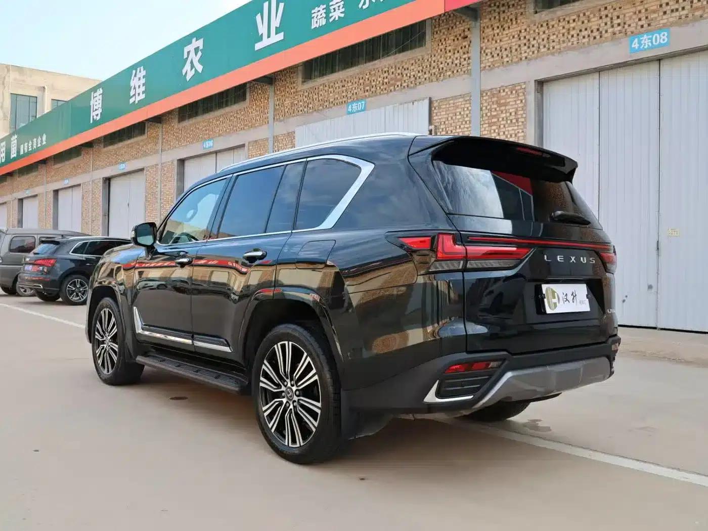 2025 Lexus LX 600 Luxury Edition — миниатюра 20