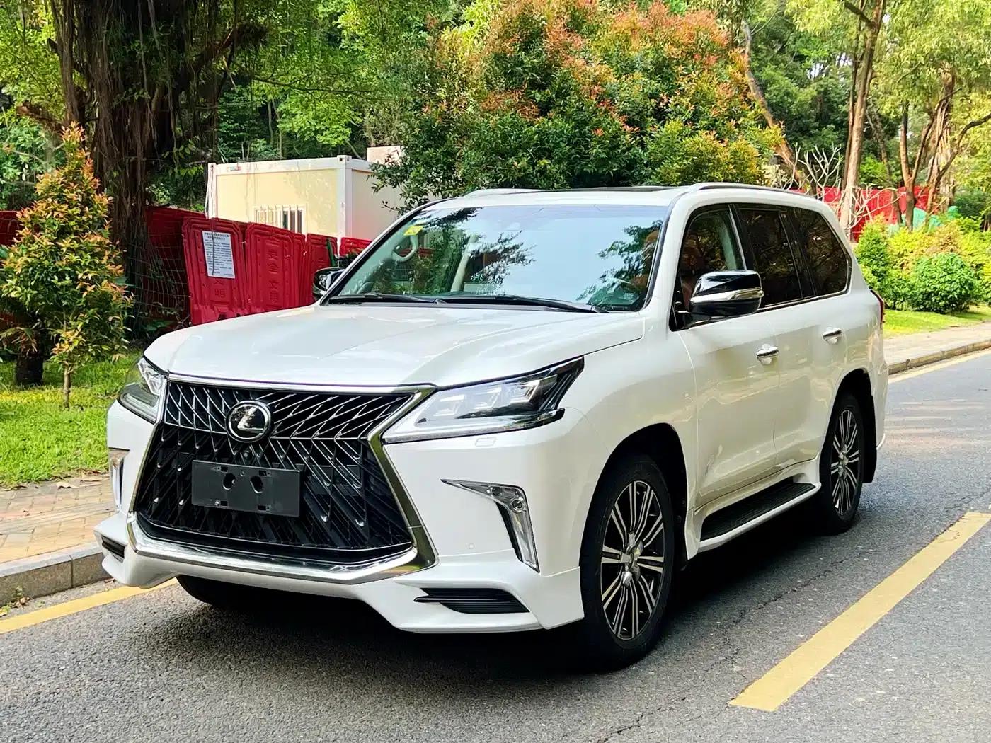 Lexus LX 2019 570 Pinnacle Edition — миниатюра 1